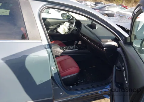 2022 Mazda Cx-30 Carbon Edition from USA, damaged, VIN 3MVDMBCL6NM421389